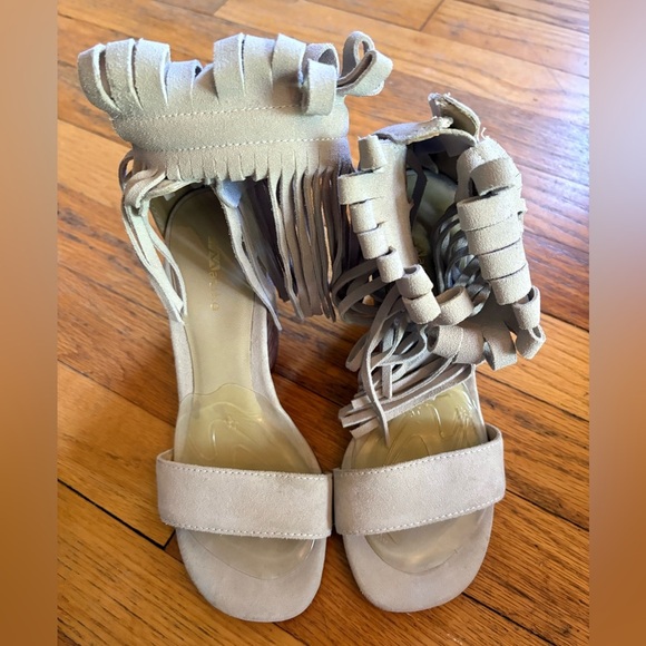MATIKO REVOLVE Morgan Fringe Sandal - Picture 6 of 6